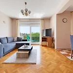 Daria 1 By Interhome