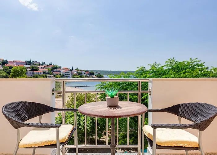 Daria 1 By Interhome *