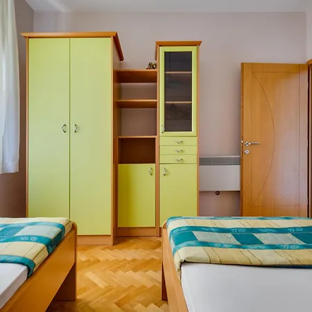 Daria 1 By Interhome *